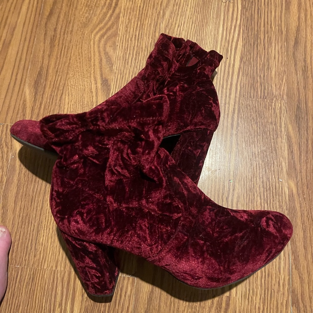 Healed Boots in Burgundy Velvet.    Great gift.  Size 12